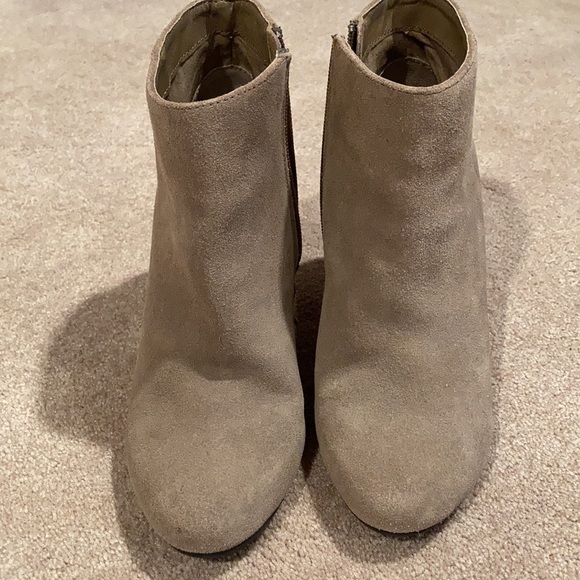 Dolce Vita wedge bootie - Picture 2 of 5